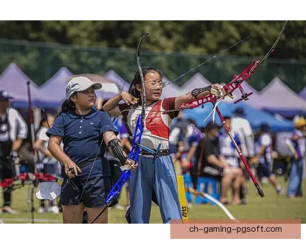 射箭邀请赛：瞄准靶心，争夺荣誉